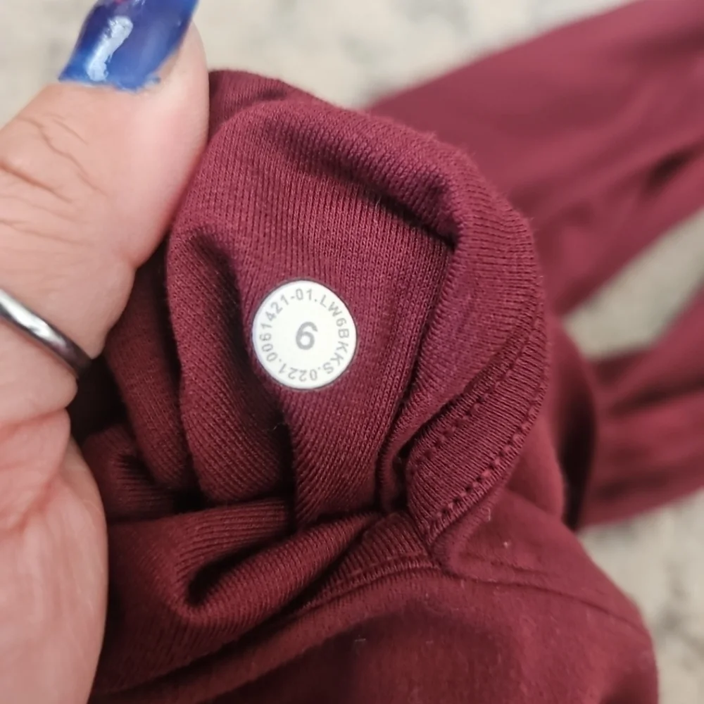 Lululemon Womens Burgundy Stretchy Align Yoga Activewear High-Rise Crop Legging